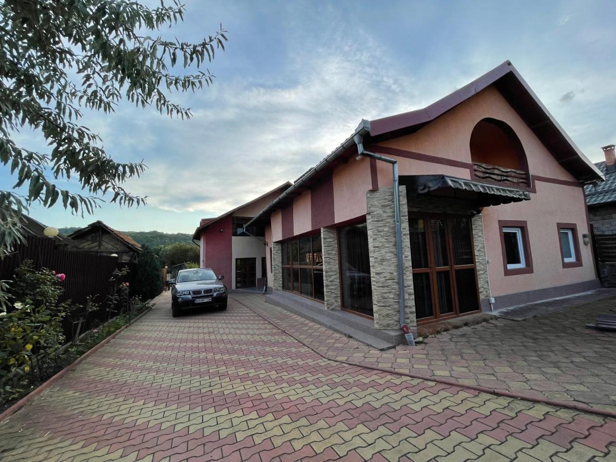 Pensiunea Colt De Rai Corbi Exterior photo